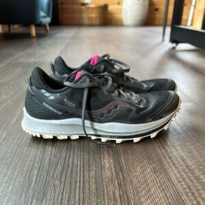 Saucony Women's Black and Pink Trail Running Shoes